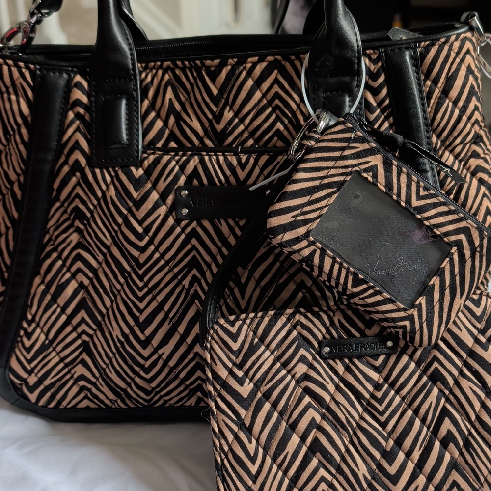 Vera Bradley Black and Tan Geometric Printed Tote with Wristlet and ID Case